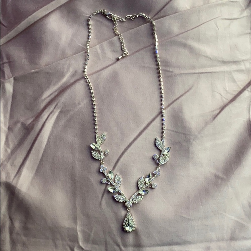 silver flower necklace